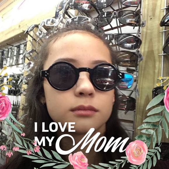 Meet your Posher, Amanda - Picture 1 of 1